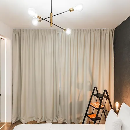 Davio * Μπρασόβ